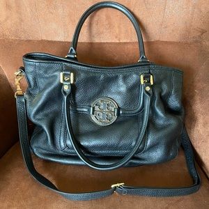 👜 Tory Burch Amanda Black Pebbled Leather